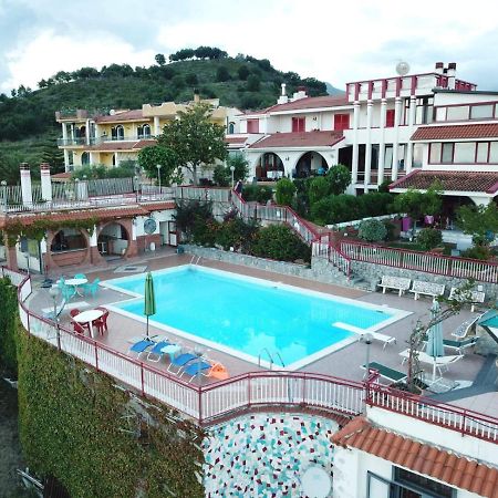 Casa Vacanze Villa Pellegrino Салерно Экстерьер фото