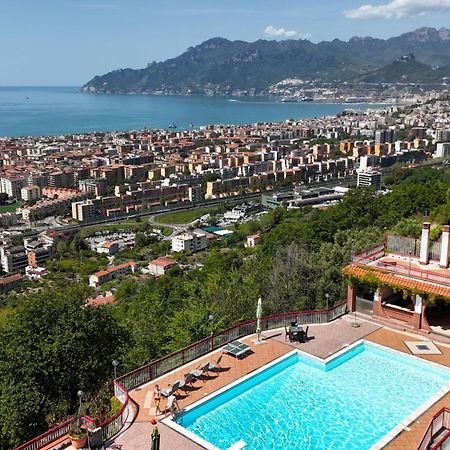 Casa Vacanze Villa Pellegrino Салерно Экстерьер фото