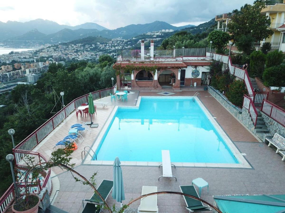 Casa Vacanze Villa Pellegrino Салерно Экстерьер фото